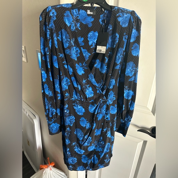 The Kooples Dresses & Skirts - The Kooples Silk Black and Blue Floral Long Sleeve Dress